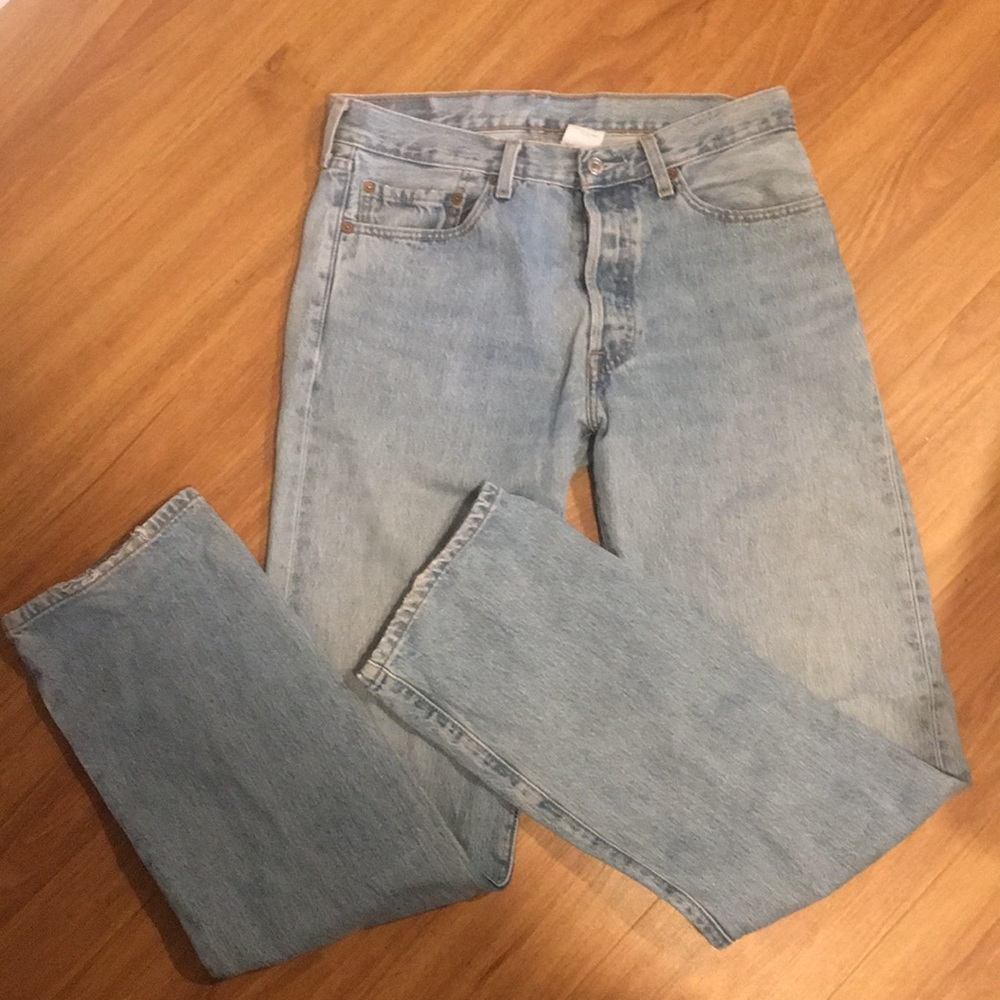 Levi’s button-fly straight leg jeans